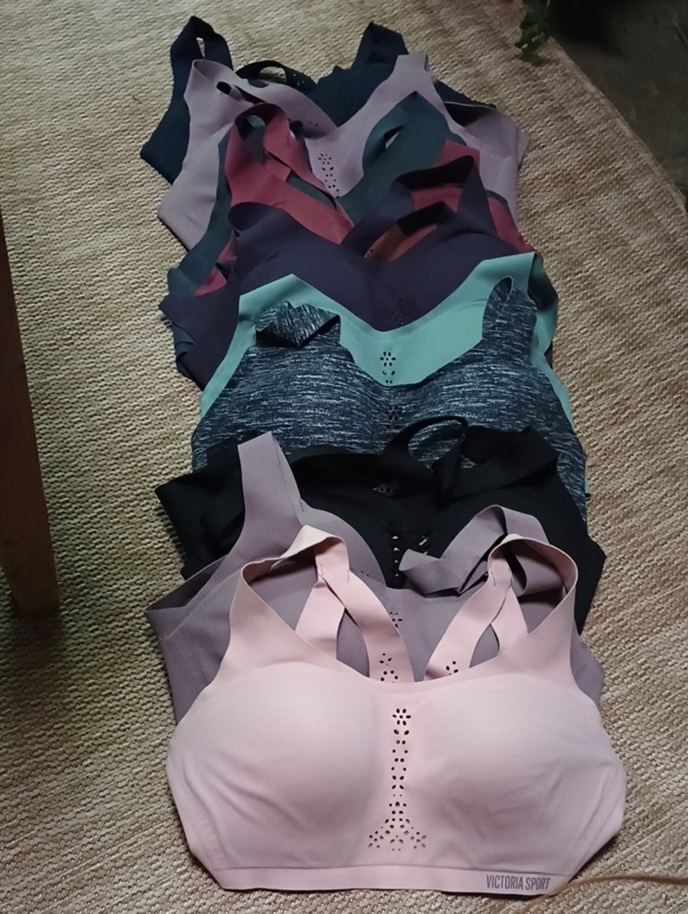 Victoria's Secret Light Pink & Black Seamless Sports Bra Duo